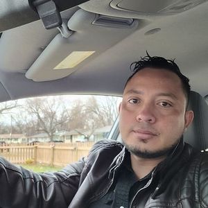 Meet your Posher, Luis rubén